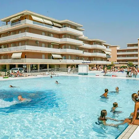 1 Bedroom Lovely In Apartamento Bibione