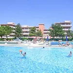 Apartamento 1 Bedroom Lovely In