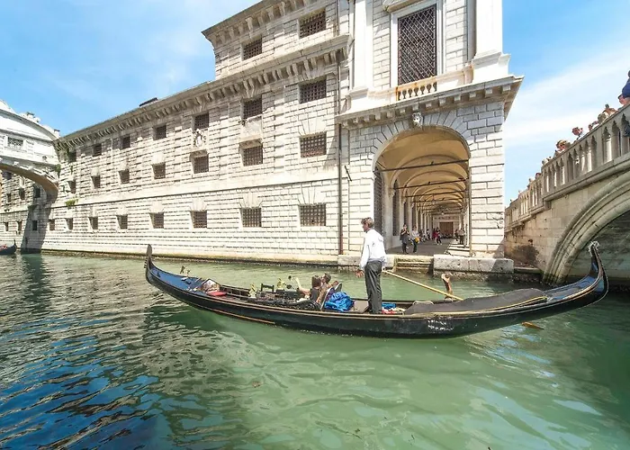 1 Bedroom Lovely In *